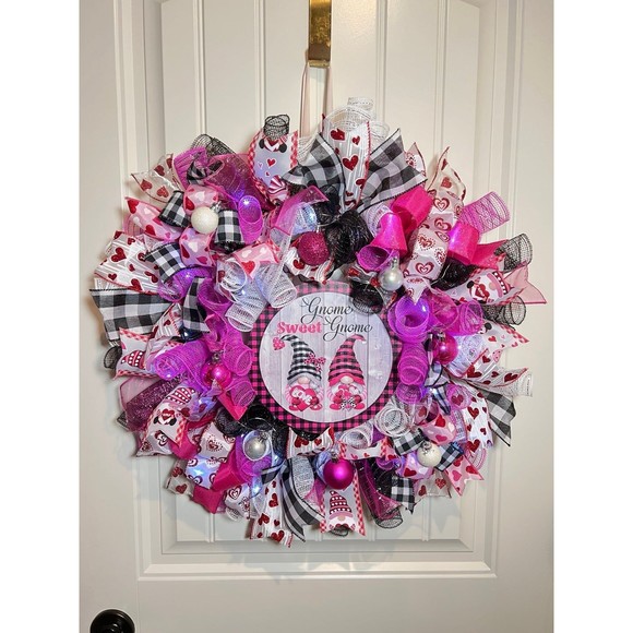 Handmade Valentine’s Gnome Sweet Gnome Ribbon Prelit Wreath 22 ins LED W16 - Picture 11 of 11
